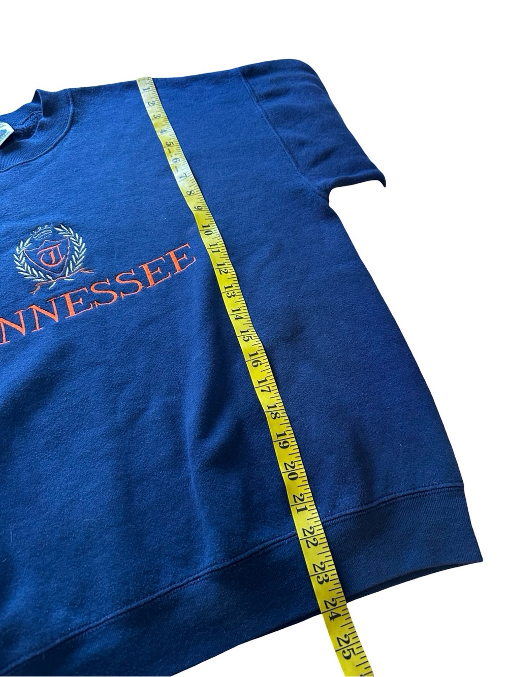 VTG 90s Tennessee Crewneck Sweatshirt SZ L Navy Embroidered Crest Logo Pullover - Picture 8 of 9